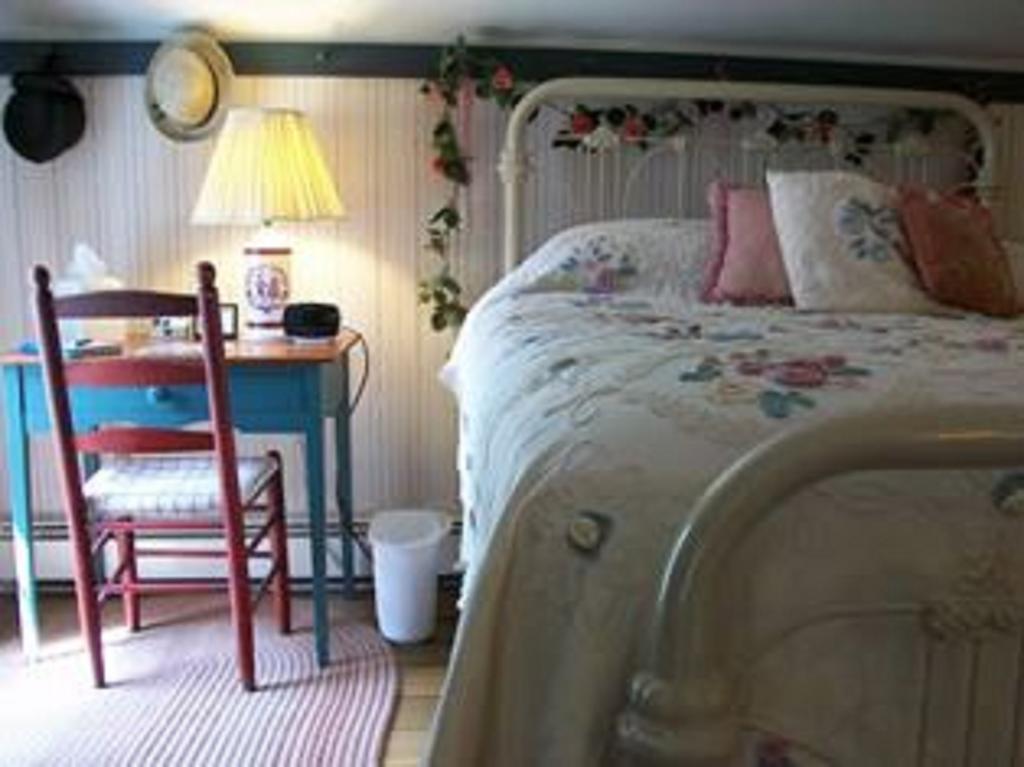 Munro House Bed And Breakfast Jonesville Δωμάτιο φωτογραφία