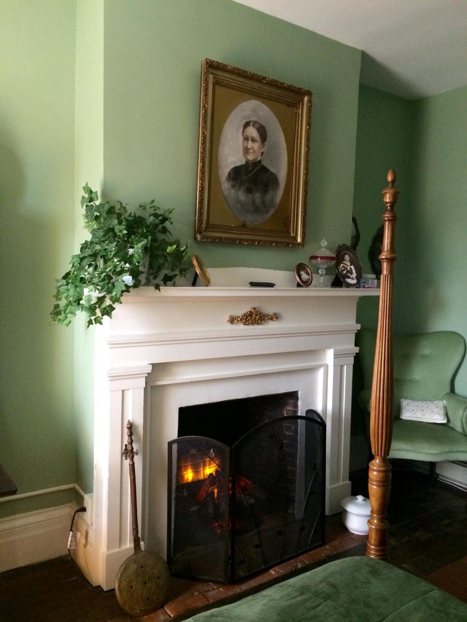 Munro House Bed And Breakfast Jonesville Δωμάτιο φωτογραφία