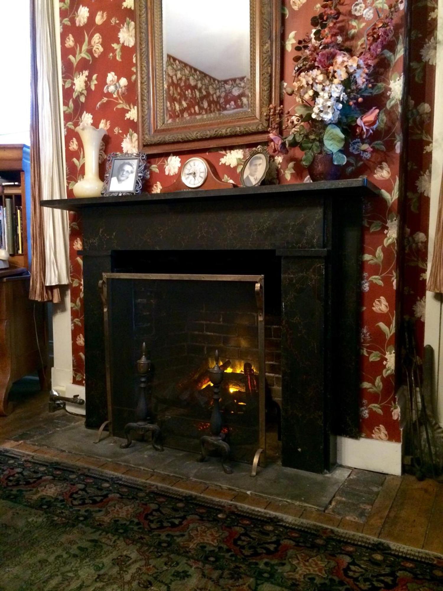 Munro House Bed And Breakfast Jonesville Δωμάτιο φωτογραφία