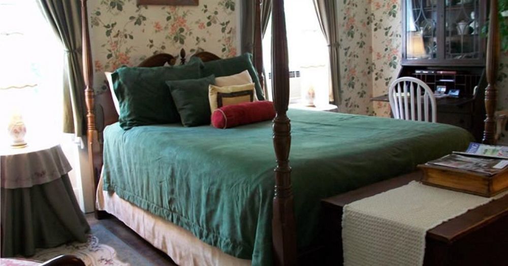 Munro House Bed And Breakfast Jonesville Εξωτερικό φωτογραφία